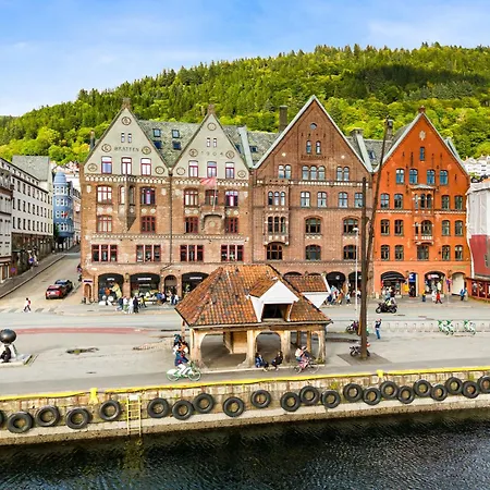 Hotell Bryggen 4*