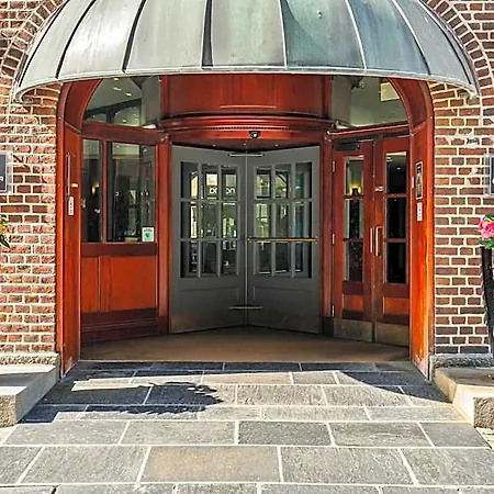 Hotel Bryggen 4*