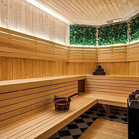 Bryggen Hotel 4*