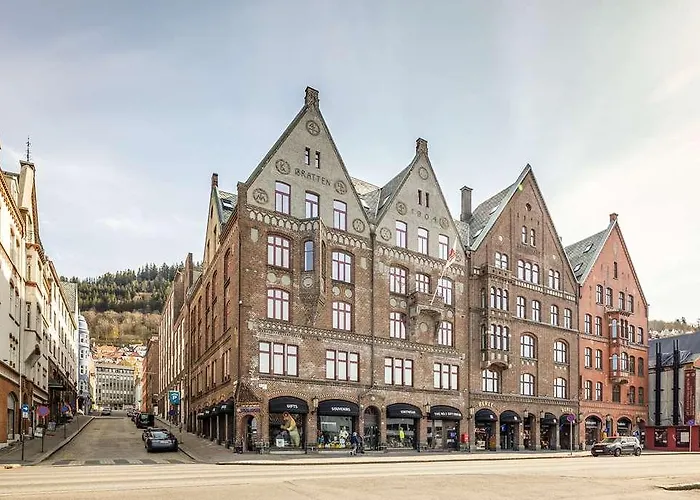 Bryggen Otel 4*